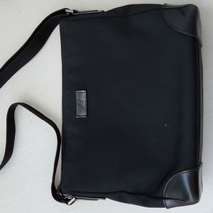 Gucci black canvas messenger bag